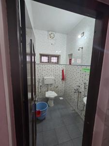 Bathroom Image of 1115 Sq.ft 2 BHK Builder Floor for rent in Punkunnam Thrissur for Rs. 24000