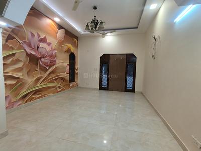 Hall Image of 5000 Sq.ft 5 BHK Independent House for rent in Sector 40 Noida for Rs. 160000