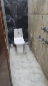 Bathroom Image of 660 Sq.ft 1 BHK Builder Floor for rent in Subhash Nagar New Delhi for Rs. 24000