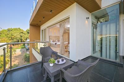 Balcony Image of 3000 Sq.ft 4 BHK Villa for rent in Sun Montana, Gold Valley Lonavala for Rs. 100000