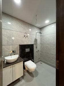 Image of 950 Sq.ft 3 BHK Builder Floor for sale in Tilak Nagar, New Delhi for Rs. 14500000