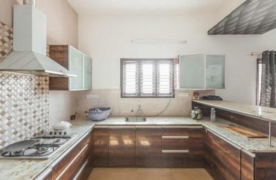 Kitchen Image of 2700 Sq.ft 3 BHK Independent House for rent in K R Puram Bengaluru for Rs. 31200