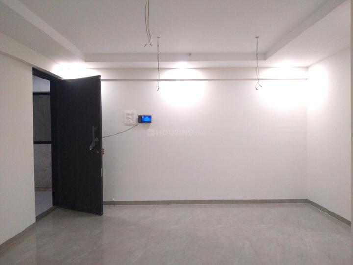 Rajhans Moonstone Main Image 1