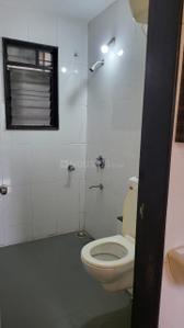 Bathroom Image of 1500 Sq.ft 3 BHK Apartment / Flat for rent in Anandvalli Nashik for Rs. 25000