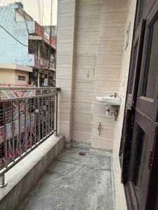 Balcony Image of 600 Sq.ft 2 BHK Builder Floor for rent in Sector 4 Rohini New Delhi for Rs. 16000