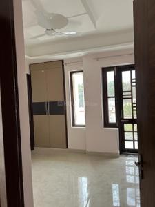 Bedroom Image of 1600 Sq.ft 3 BHK Builder Floor for rent in GMS Road Dehradun for Rs. 36000