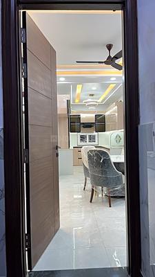 Image of 1250 Sq.ft 4 BHK Apartment / Flat for sale in Saarthi Affordable Homes, Uttam Nagar, New Delhi for Rs. 10500000