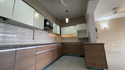 Kitchen Image of 1827 Sq.ft 3 BHK Apartment / Flat for rent in ABA Cleo County, Sector 121 Noida for Rs. 66000
