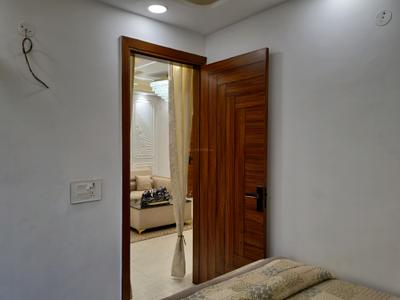 Bedroom Image of 810 Sq.ft 3 BHK Apartment / Flat for sale in Dwarka Mor New Delhi for Rs. 5500000