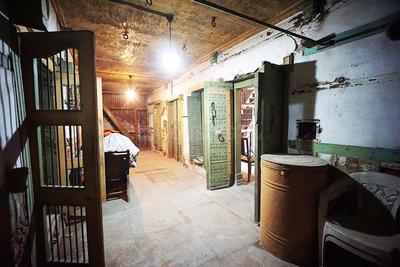 Hall Image of 2502 Sq.ft 6 BHK Independent House for sale in Khadia Ahmedabad for Rs. 19000000