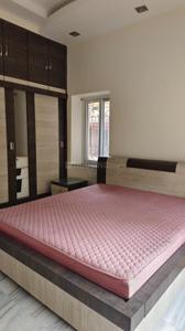 Bedroom Image of 6000 Sq.ft 6 BHK Independent House for rent in Salt Lake City Kolkata for Rs. 170000