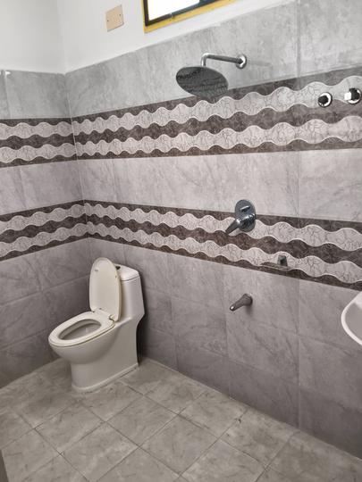 Natesan Nagar, Madhavaram Bathroom 1