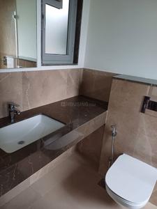 Bathroom Image of 1500 Sq.ft 3 BHK Apartment / Flat for rent in Piramal Aranya, Byculla Mumbai for Rs. 200000