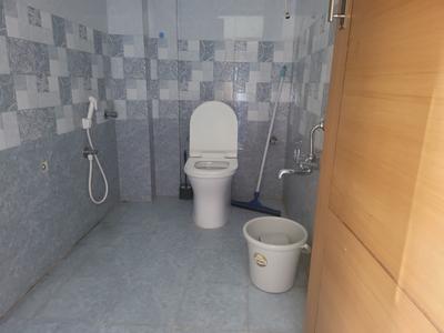 Bathroom Image of 400 Sq.ft 1 RK Apartment / Flat for rent in Victoria Layout Bengaluru for Rs. 25000
