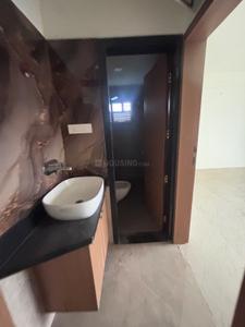 Bathroom Image of 2500 Sq.ft 4 BHK Apartment / Flat for rent in Laxminagar Nagpur for Rs. 75000