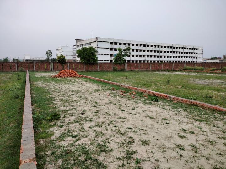 Chand Saray Main Image 1