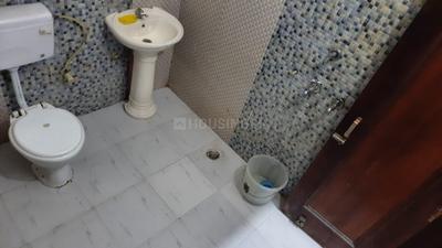 Bathroom Image of 300 Sq.ft 1 BHK Apartment / Flat for rent in Sector 8 Ambala for Rs. 8000