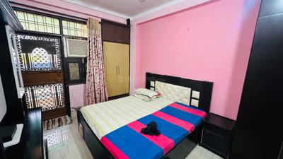 Bedroom Image of 1250 Sq.ft 3 BHK Builder Floor for sale in Palam New Delhi for Rs. 12900000