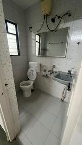 Bathroom Image of Available For Girls in Aundh, Pune