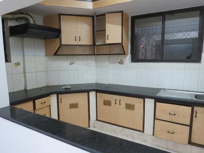 Kitchen Image of 940 Sq.ft 2 BHK Apartment / Flat for sale in Shriram White House Apartment, RT Nagar Bengaluru for Rs. 10500000