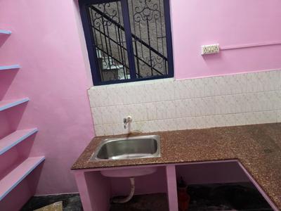 Kitchen Image of 600 Sq.ft 2 BHK Independent House for rent in Teynampet Chennai for Rs. 20000