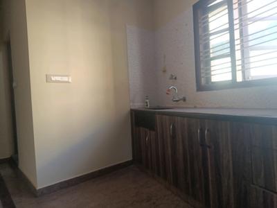 Kitchen Image of 900 Sq.ft 2 BHK Builder Floor for rent in Cox Town Bengaluru for Rs. 29000