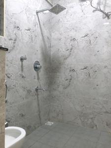 Common Bathroom Image of 587 Sq.ft 1 BHK Apartment / Flat for rent in Mahadevapura Bengaluru for Rs. 24000