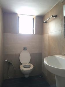Common Bathroom Image of 792 Sq.ft 2 BHK Apartment / Flat for sale in Aishwarya Apartment, Santacruz East Mumbai for Rs. 21000000