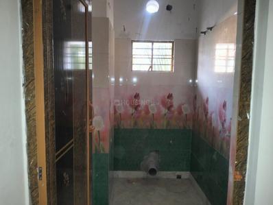 Bathroom Image of 735 Sq.ft 2 BHK Apartment / Flat for sale in Konnagar Hooghly for Rs. 1690500