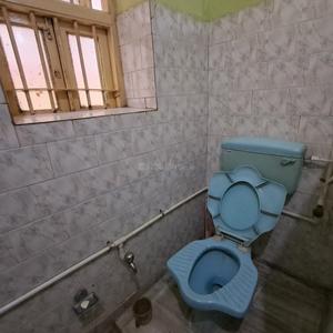 Bathroom Image of Tolly Metro Ladies PG in Tollygunge, Kolkata