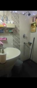 Bathroom Image of 1080 Sq.ft 2 BHK Apartment / Flat for rent in Janakpuri New Delhi for Rs. 27000