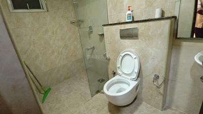 Image of 1200 Sq.ft 2 BHK Apartment / Flat for rent in Phoenix Golfedge Residences, Gachibowli, Hyderabad for Rs. 49000