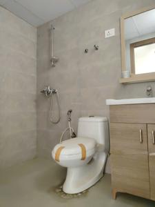 Bedroom One Image of 1900 Sq.ft 2 BHK Builder Floor for rent in DLF Phase 5 Gurgaon for Rs. 75000