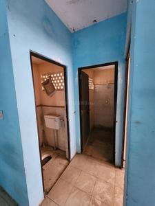 Bathroom Image of 350 Sq.ft 1 BHK Apartment / Flat for sale in Kursi Road Lucknow for Rs. 1400000