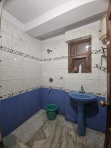 Bathroom Image of 1350 Sq.ft 2 BHK Builder Floor for rent in Naraina New Delhi for Rs. 36000