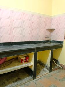 Kitchen Image of 630 Sq.ft 2 BHK Builder Floor for rent in Purba Barisha Kolkata for Rs. 10000