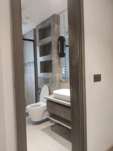 Bathroom Image of 3600 Sq.ft 4.5 BHK Builder Floor for rent in South City Floors 1, Sector 41 Gurgaon for Rs. 165000
