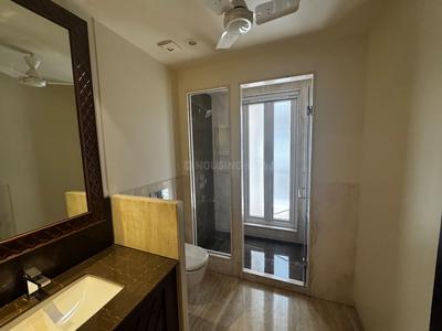 Bathroom Image of 4000 Sq.ft 4 BHK Builder Floor for sale in Vasant Vihar New Delhi for Rs. 160000000