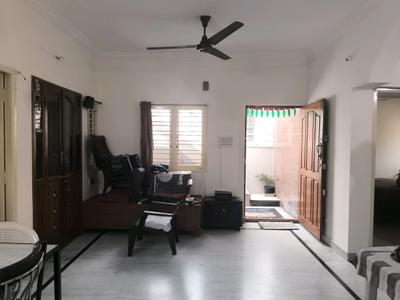 Living Room Image of 1200 Sq.ft 2 BHK Independent House for rent in Doctors Colony Bengaluru for Rs. 22000