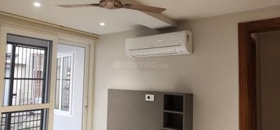 Bedroom Image of 2800 Sq.ft 4 BHK Builder Floor for rent in Vasant Kunj New Delhi for Rs. 90000
