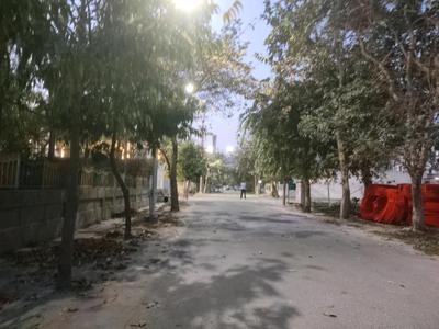 Image of 450 Sq.ft Residential Plot / Land for sale in Sector 70, Noida for Rs. 88000000