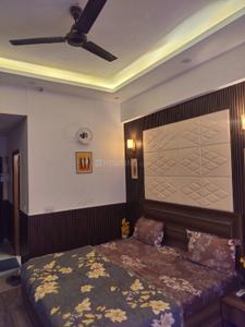 Bedroom Image of 435 Sq.ft 1 RK Studio for rent in Paramount Golfforeste Oak &amp; Pine, Surajpur Greater Noida for Rs. 15000