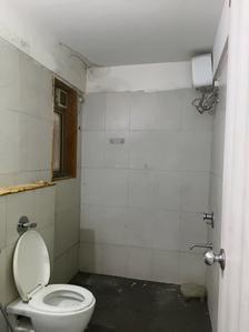 Common Bathroom Image of 909 Sq.ft 2 BHK Apartment / Flat for sale in Lodha Casa Rio, Palava Phase 1 Thane for Rs. 5200000