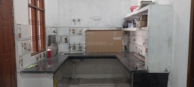 Kitchen Image of 1000 Sq.ft 2 BHK Builder Floor for rent in Budheshwar Lucknow for Rs. 7000