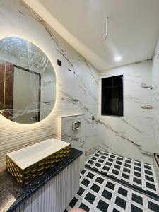Bathroom Image of 2500 Sq.ft 4 BHK Builder Floor for sale in Ansal Versalia, Sector 67 Gurgaon for Rs. 25000000