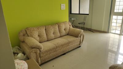 Living Room Image of 925 Sq.ft 2 BHK Apartment / Flat for rent in Magarpatta City Iris, Magarpatta City Pune for Rs. 38000