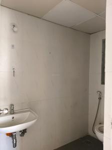 Common Bathroom Image of 694 Sq.ft 1 BHK Apartment / Flat for sale in Lodha Casa Rio, Palava Phase 1 Thane for Rs. 3100000