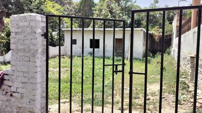 Image of 300 Sq.ft Residential Plot / Land for sale in Sector 72, Noida for Rs. 52500000
