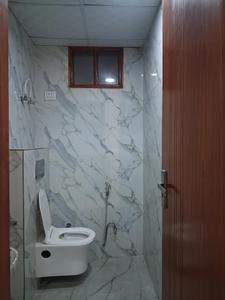 Common Bathroom Image of 1650 Sq.ft 3 BHK Apartment / Flat for sale in Sector 104 Noida for Rs. 7000000