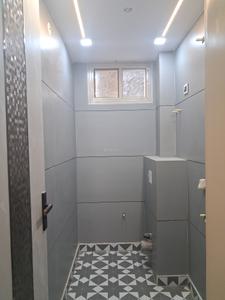 Common Bathroom Image of 900 Sq.ft 3 BHK Builder Floor for rent in Uttam Nagar New Delhi for Rs. 27500